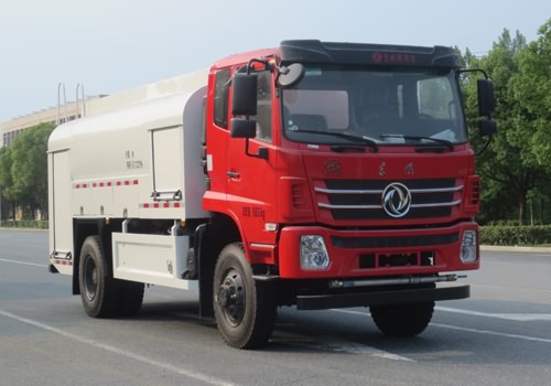 東風(fēng)四驅(qū)8.5噸森林消防水罐車(chē)